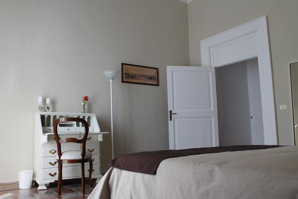 Palazzo Bianchi Domus Holidays Trani Ngoại thất bức ảnh